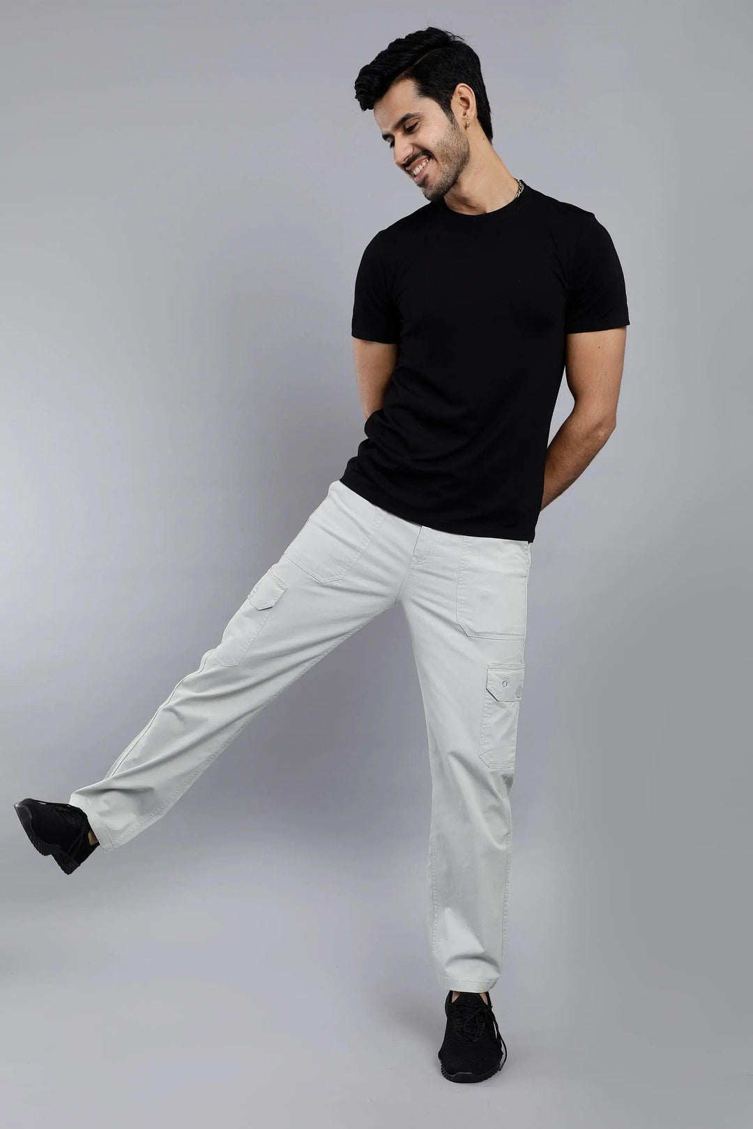 Men's Loose Fit Multiple Pocket Grey Cargo Pant - Peplos Jeans