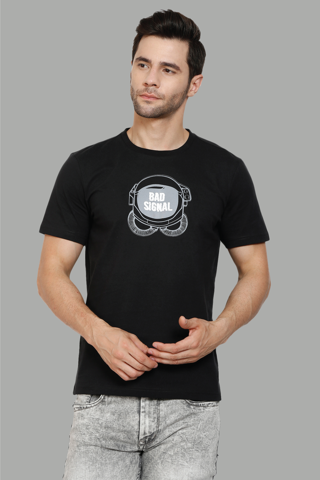 Men's Black Regular Fit Bad Signal Printed Round Neck T-Shirt - Peplos Jeans