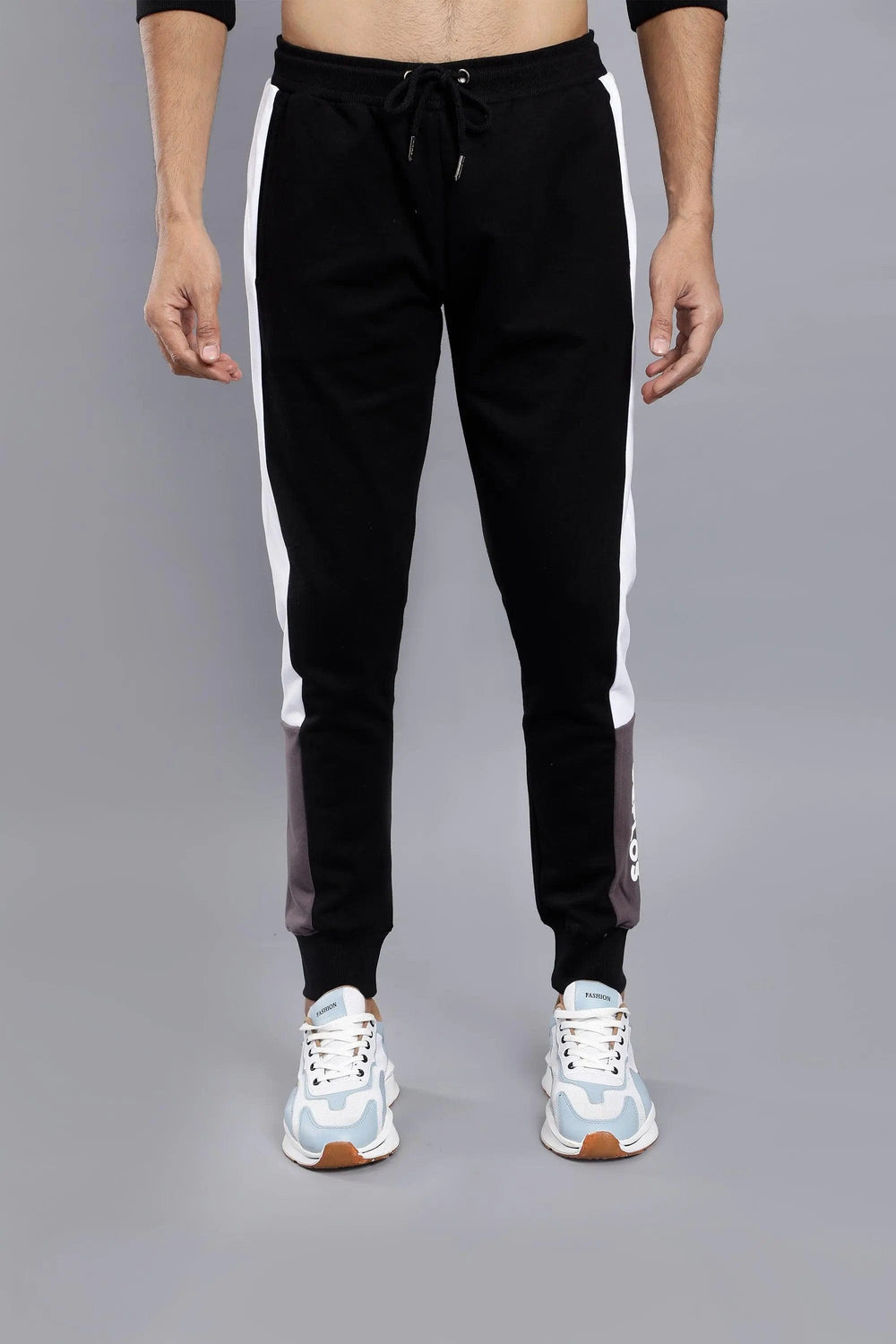 REGULAR FIT BLACK PREMIUM JOGGERS FOR MEN - Peplos Jeans 