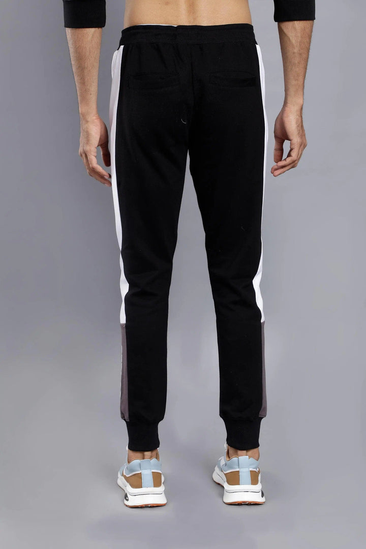 REGULAR FIT BLACK PREMIUM JOGGERS FOR MEN - Peplos Jeans 