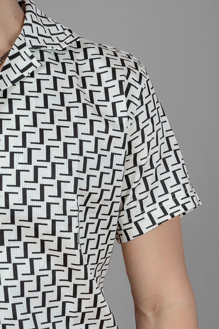 Men's Regular Fit Cuban Collar Shirt - White Geometric Print